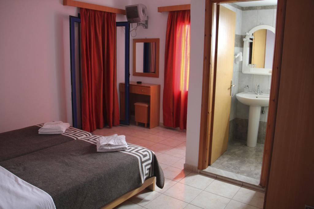 Hotel Stavris Khóra Sfakíon Esterno foto