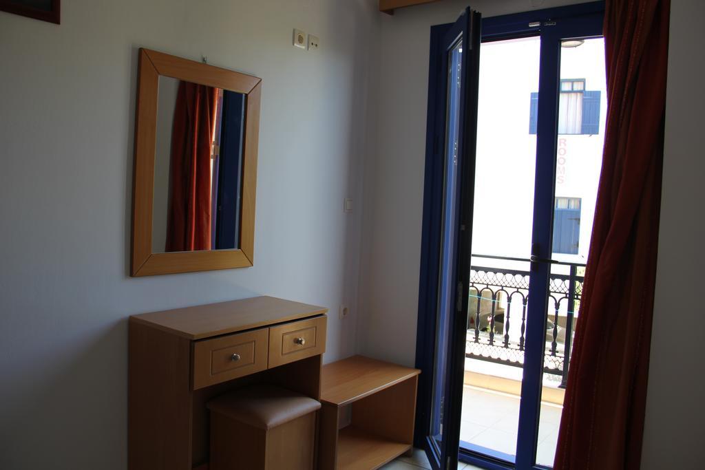 Hotel Stavris Khóra Sfakíon Esterno foto